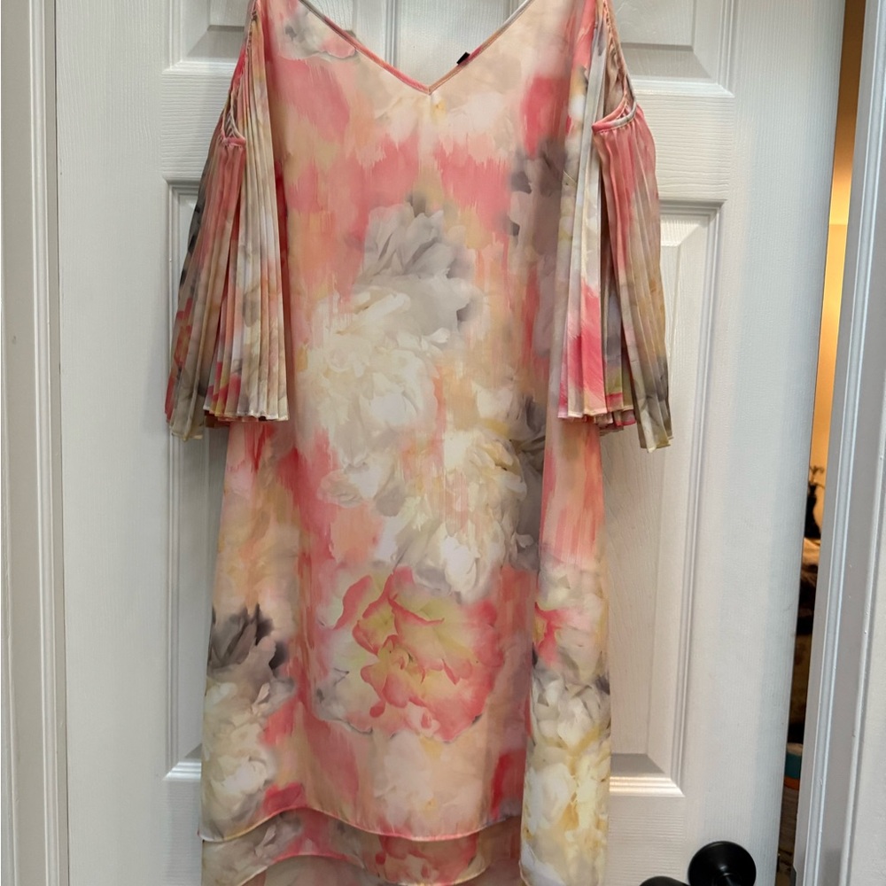 White House Black Market V-Neck Dress with Pink Floral pattern